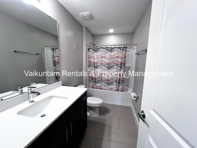 Building Photo - 1421 Captiva Cv