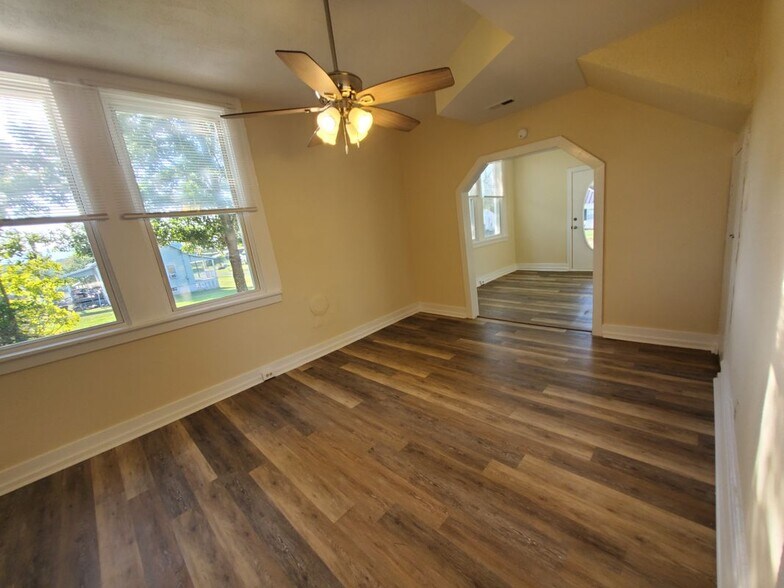 Building Photo - 398 Catlett Mountain Rd