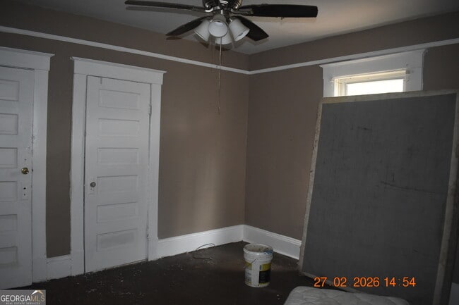 Building Photo - 4048 Kemper Ave