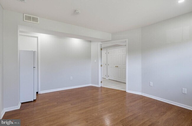 Building Photo - 7779 Chatfield Ln
