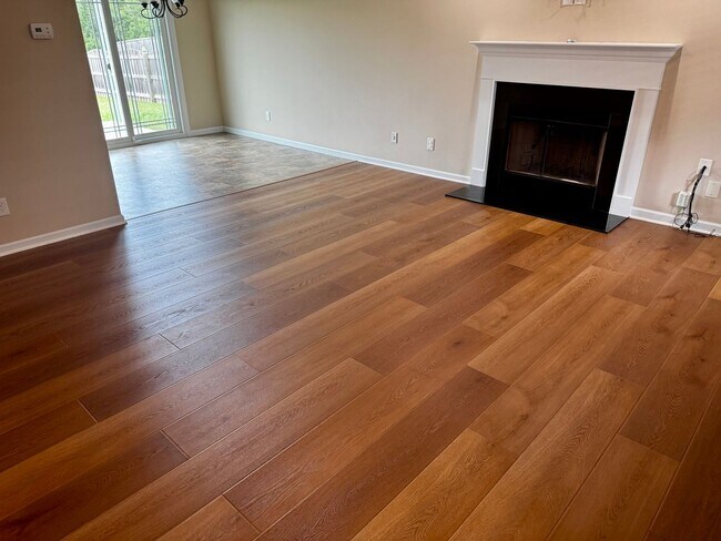 Building Photo - Maryville 37804 - 3 Bedroom, 2.5 Bath Home...