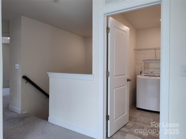 Building Photo - 2153 Bexar Trl