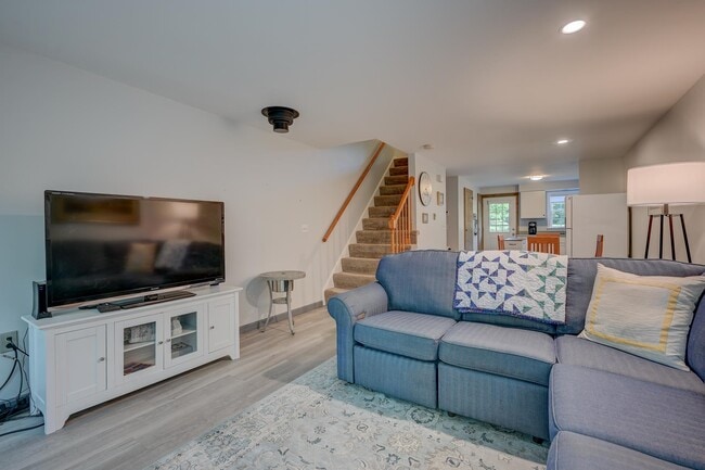 Building Photo - 78 Saco Pnes Dr