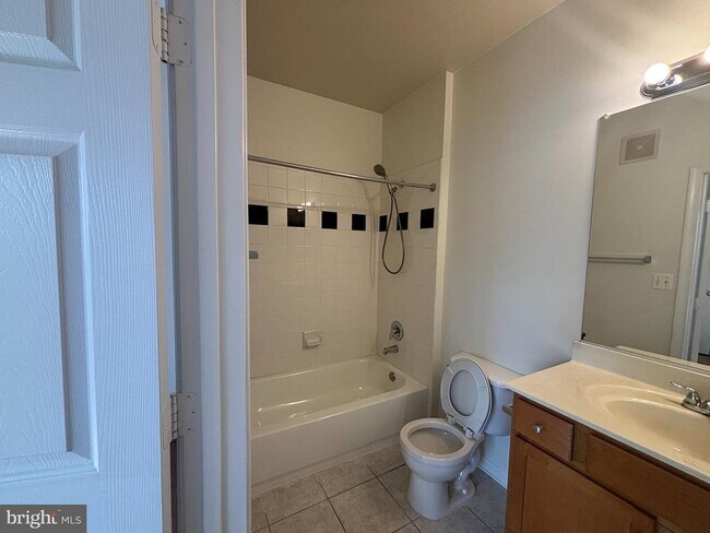Building Photo - 5124 Brittney Elyse Cir