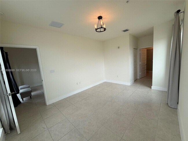 Building Photo - 8301 NW 41st St