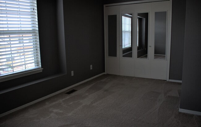 Building Photo - 3801 Smoke Tree Dr