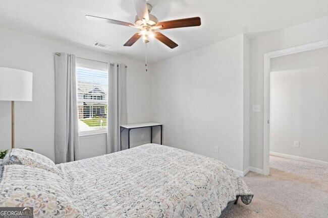 Building Photo - 79 Lantana Crossing