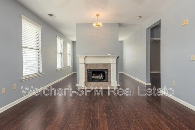 Building Photo - 721 Litty Ct