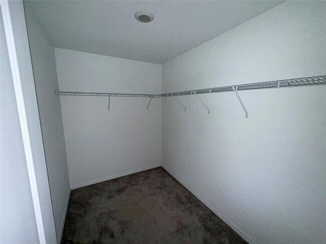 Building Photo - 476 Madison Dr