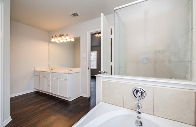 Building Photo - 2015 Upland Plover Ct