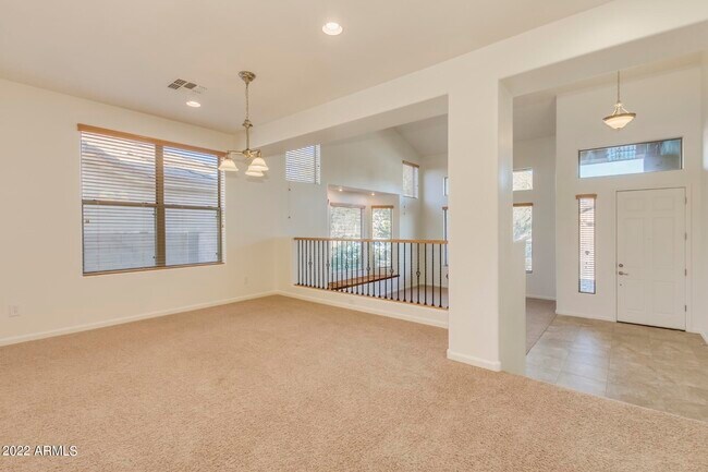 Building Photo - 5733 W Plum Rd