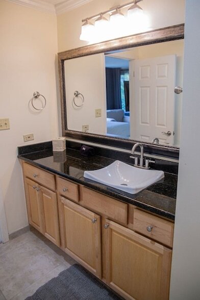 Building Photo - 2322 Boxwood Ln