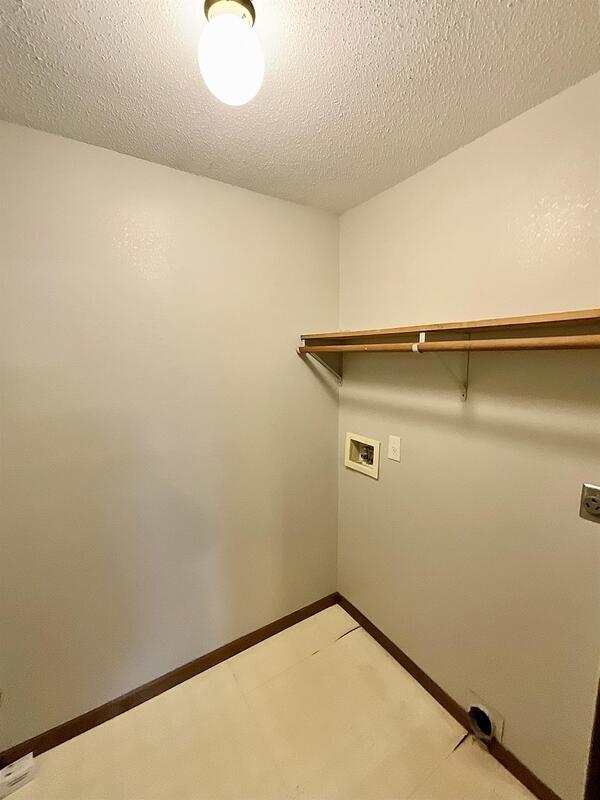 Building Photo - 1632 Progress Ln