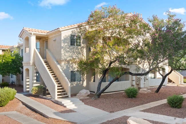 Building Photo - 2nd Floor Condo in a Gated Northeast Commu...