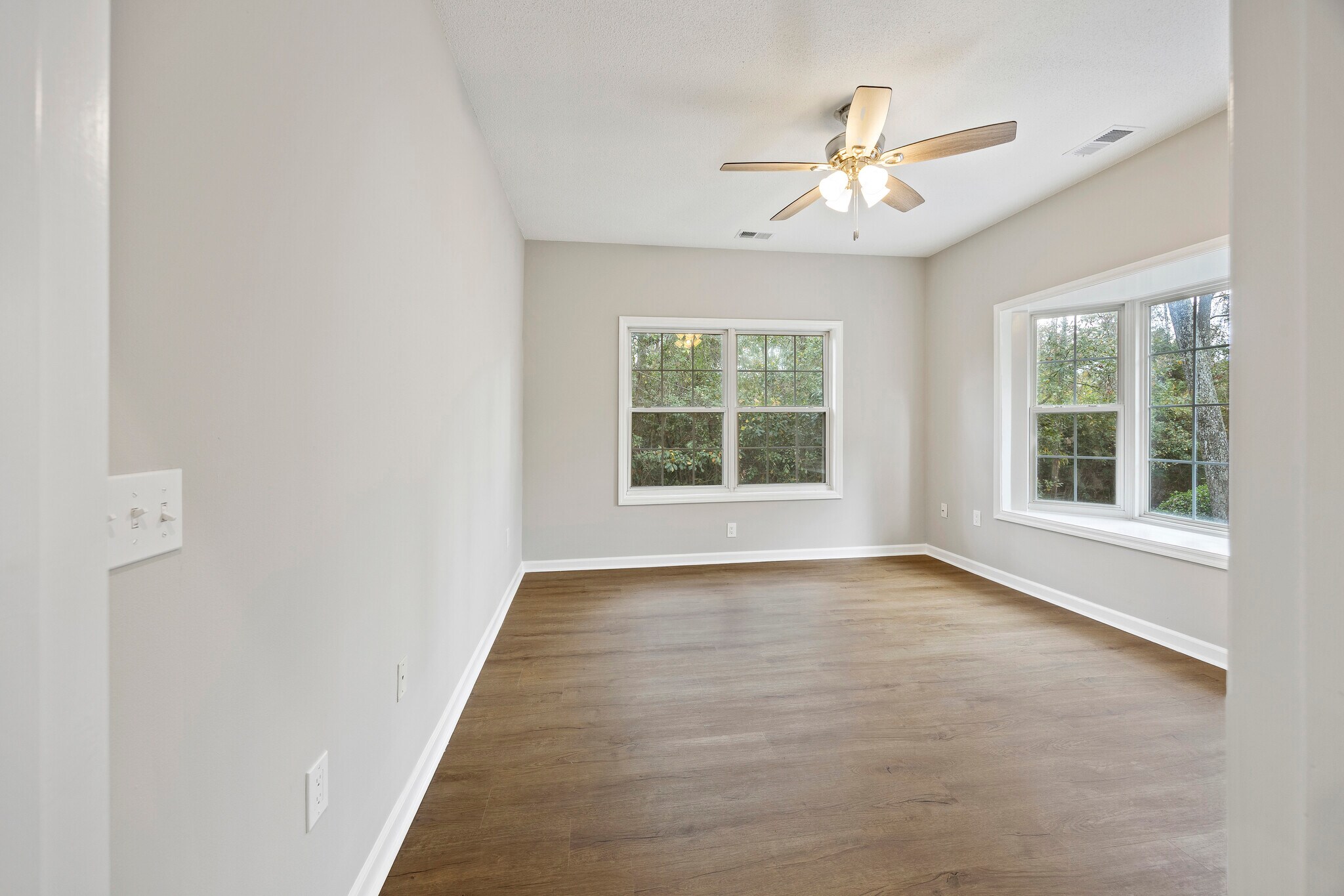 Building Photo - 40 Brittany Pl