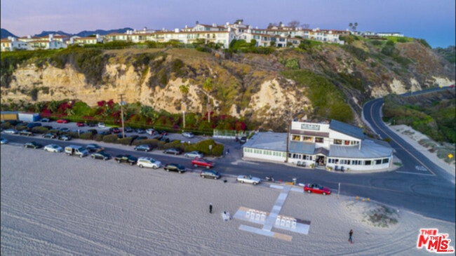Building Photo - 29700 Zuma Bay Way