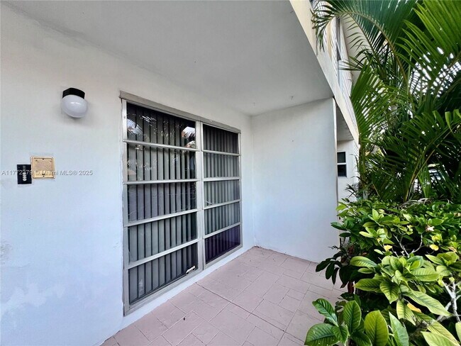 Building Photo - 3302 Farragut St