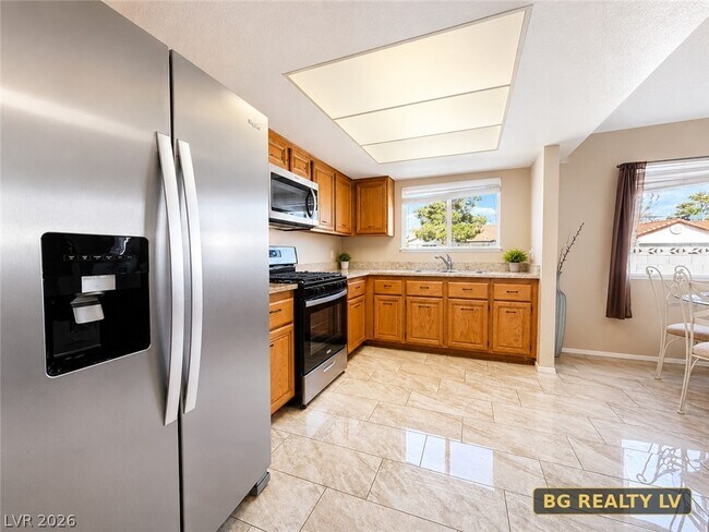 Building Photo - 6600 Light Breeze Dr