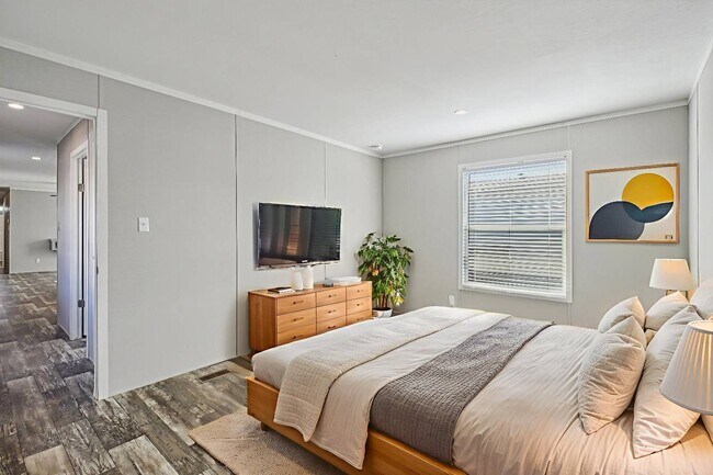 Building Photo - 1602 American Dr