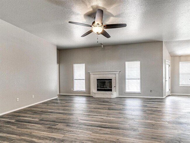Building Photo - 2700 NW 161st Cir