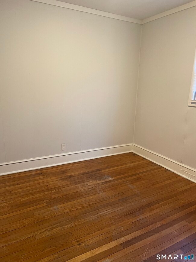 Building Photo - 70 Highlawn St