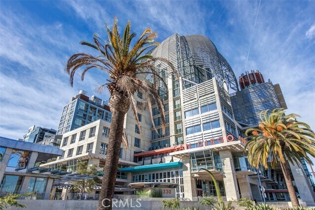 Building Photo - 525 11th Ave