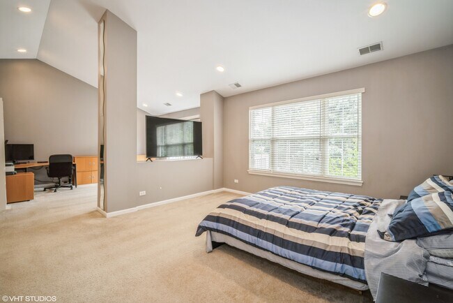 Building Photo - 414 Shadow Creek Dr