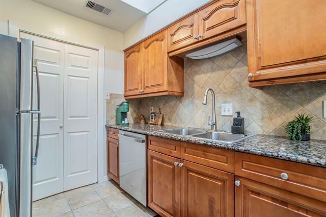 Building Photo - 5676 Cedar Creek Dr