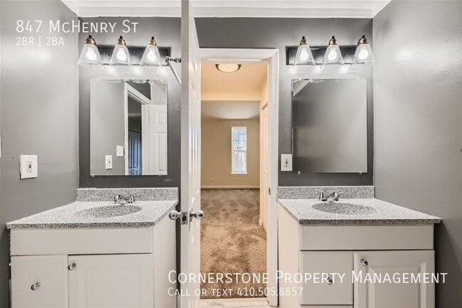 Building Photo - 847 McHenry St