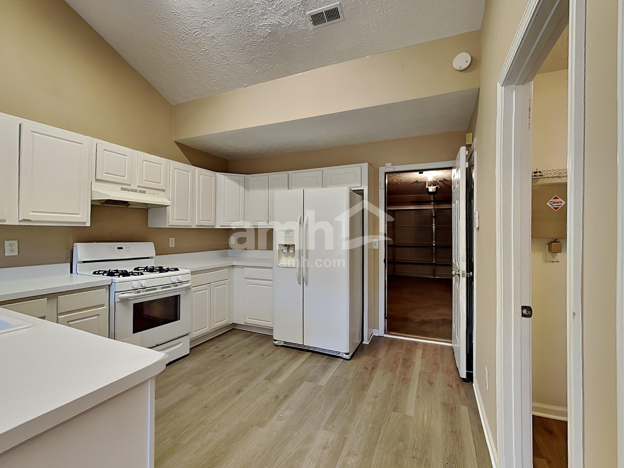 Building Photo - 725 Windsor Brook Ln