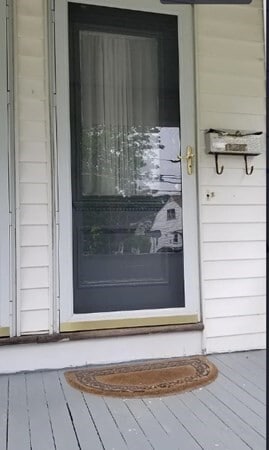 Building Photo - 24 Circular Ave