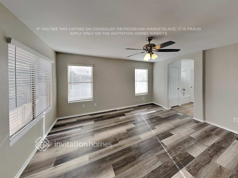 Building Photo - 12883 W Windsor Ave