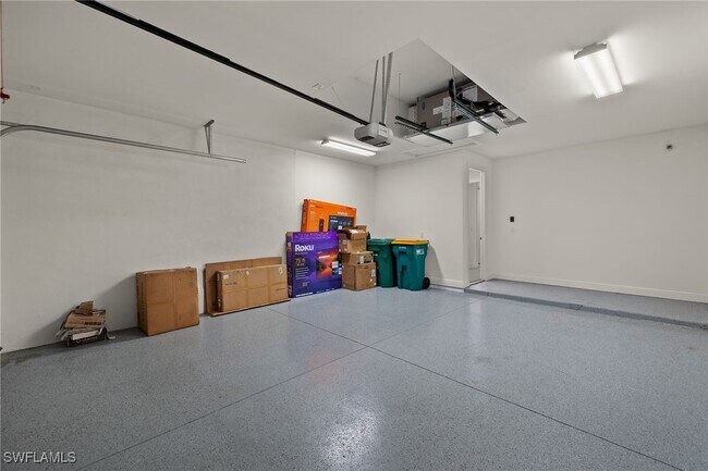 Building Photo - 8880 Redonda Dr