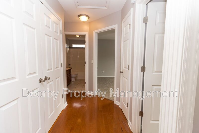 Building Photo - 5755 Caney Ridge Cir