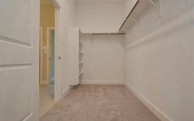 Building Photo - 427 Micaela Meadows Ct