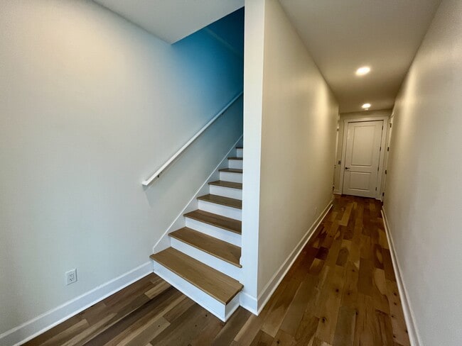 Building Photo - 821 Oak Bend Ln
