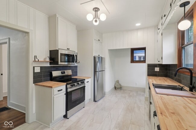 Building Photo - 615 N Grant Ave