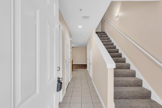 Building Photo - 16 Woodham Ave