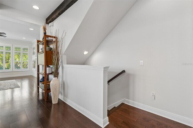 Building Photo - 426 S Lincoln Ave