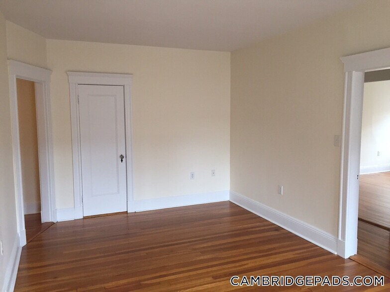 Building Photo - 18 Chauncy St