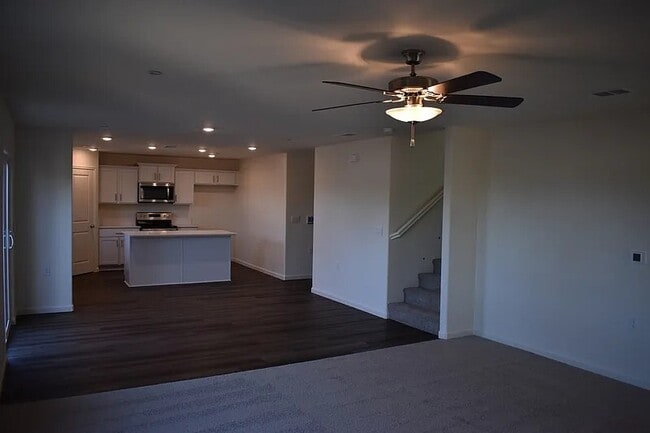 Building Photo - 4049 Cinnabar Ave