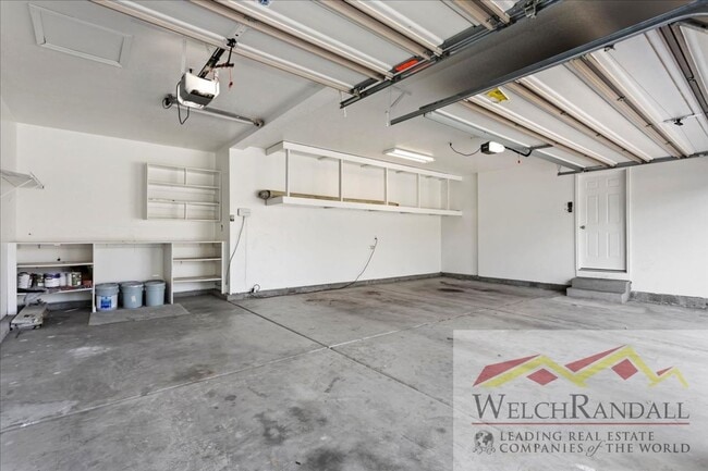 Building Photo - Beautiful Single-Family Home in Kaysville