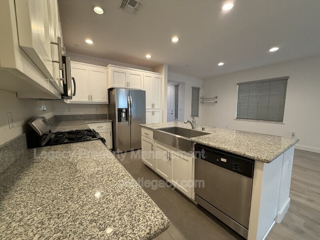 Building Photo - 8441 Ponta Delgada Dr