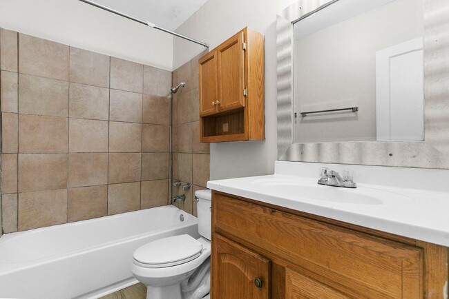 Interior Photo - The Larisa