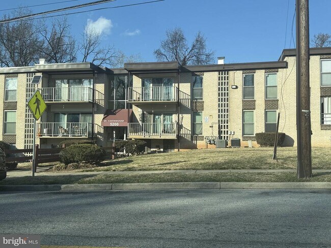 Building Photo - 5200 Newton St