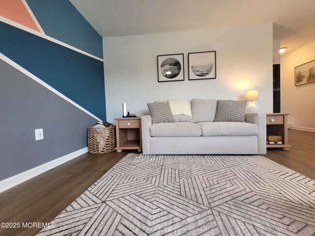 Building Photo - 1134 Springwood Ave