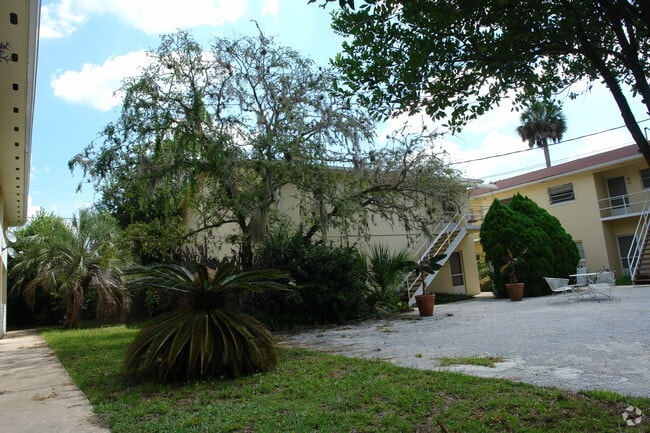 Building Photo - 511 N Florida Ave