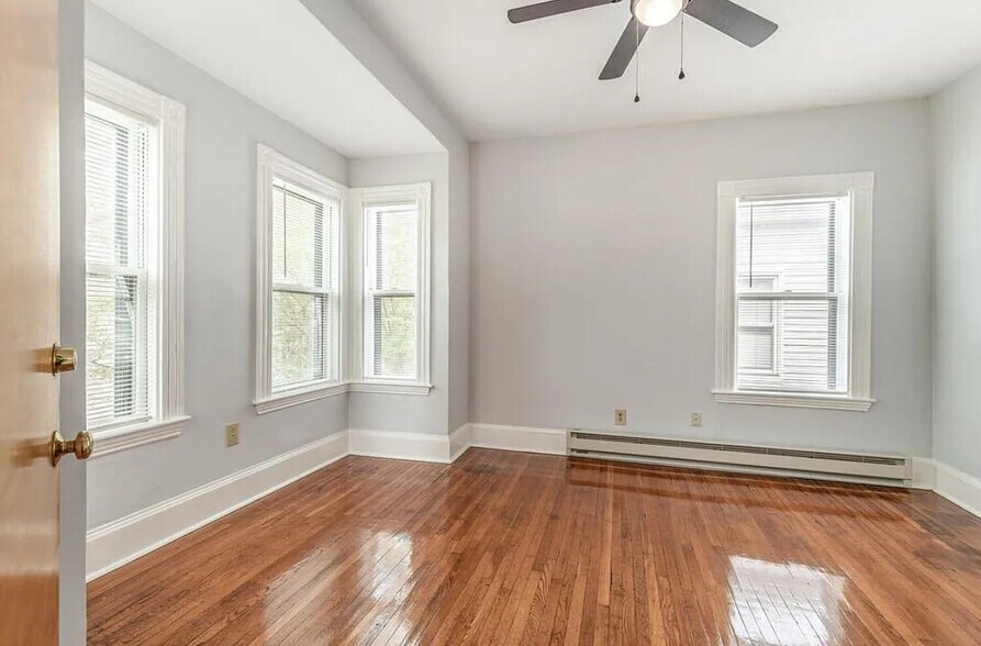 Building Photo - 49 Harrison St