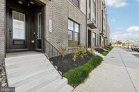 Building Photo - 2506 W Peninsula Dr