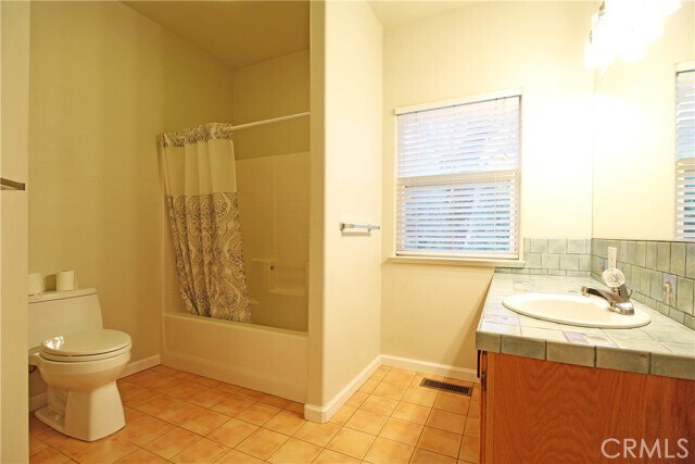 Building Photo - 18896 N Shore Dr